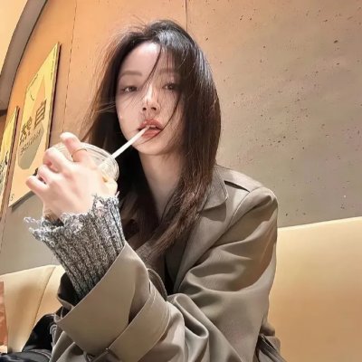 俏佳人